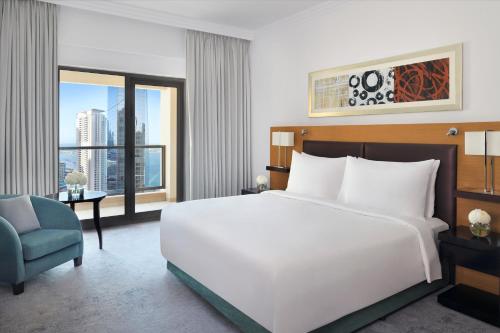 Mövenpick Hotel Jumeirah Beach Image