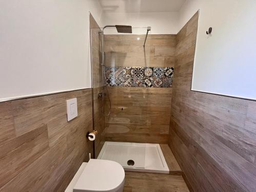 Ένα μπάνιο στο Alba in vigna Bed and Breakfast
