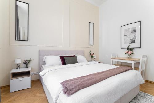 1# Fancy share Apartment with Own Bathroom