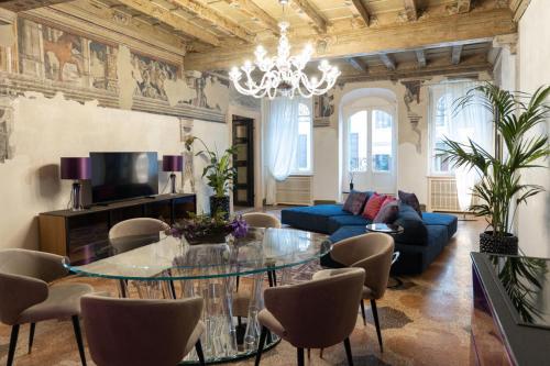 Area soggiorno di Palazzo Reggiani - Maria Callas