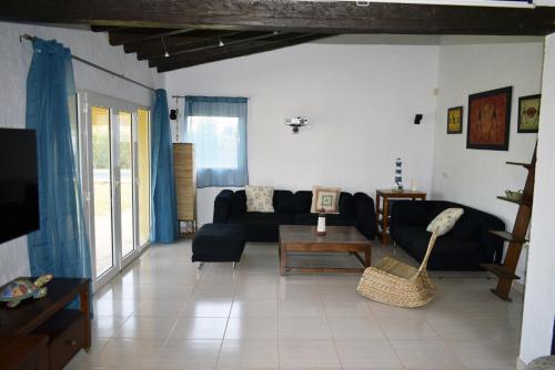 Et opholdsområde på Anacasa Villa Montgo Perelloner CH4316