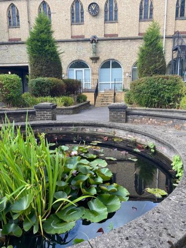 Κήπος έξω από το Endsleigh Park Hotel