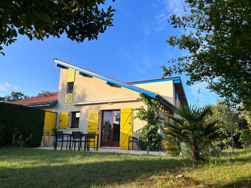 Jolie maison de vacances avec terrasse et jardin