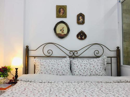 Ένα ή περισσότερα κρεβάτια σε δωμάτιο στο Primrose Homestay Cao Bang
