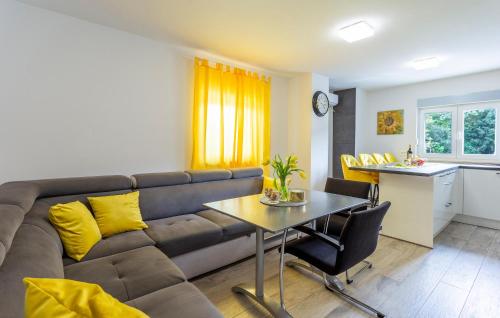 Nice Home In Pula With Wifi
