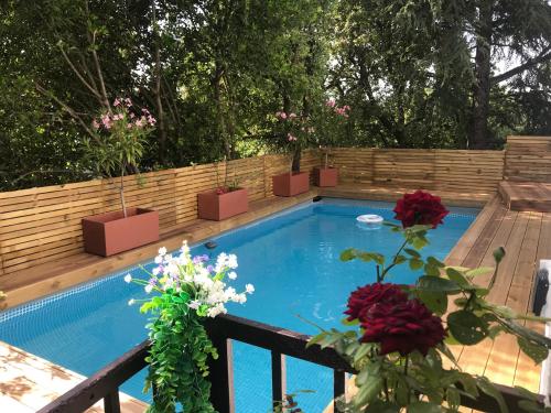 Maison 4 chambres piscine jardin centre ville