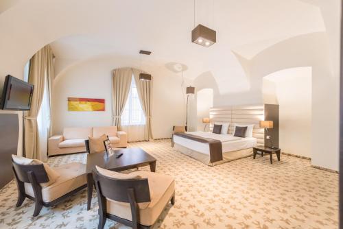 Buda Castle Hotel Budapestにあるベッド