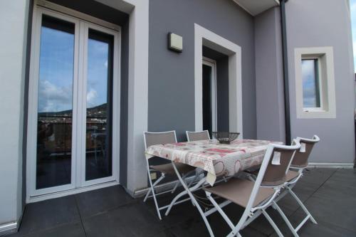 Photo de la galerie de l'établissement Appartement Au Bord du Lac à Gérardmer, à Gérardmer