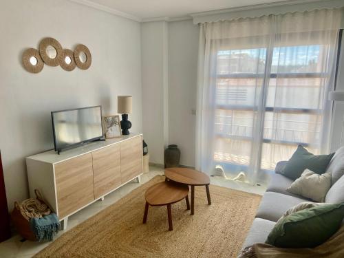 Μια τηλεόραση ή/και κέντρο ψυχαγωγίας στο ÁTICO Centro y Playa