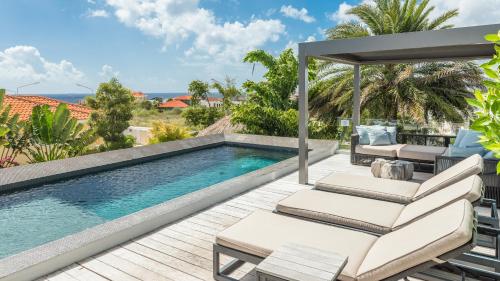 Gallery image of The Pearl of Jan Thiel villa with private pool gym and game room in Willemstad