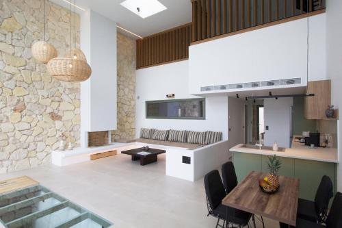 Endogeios Luxury Villas