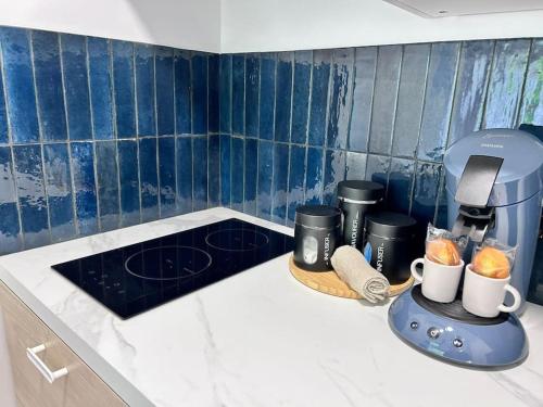 Kaffee-/Teezubehör in der Unterkunft Terre d'occitan-Metro-Parking-Balcon