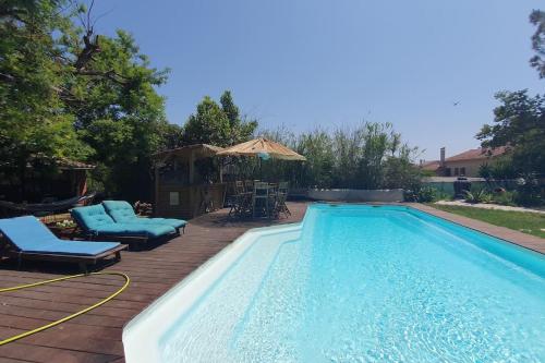 ラ・セーヌ・シュル・メールにあるLE CABANON Piscine Jacuzzi Sauna Pailloteのギャラリーの写真