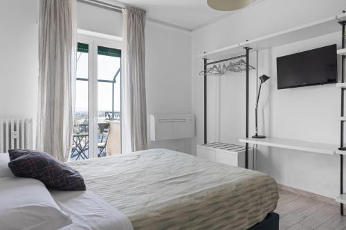 Sapienza Apartment by RHR