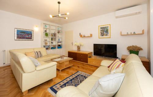 Holiday Home Stjepana Ivicevica I photo 3