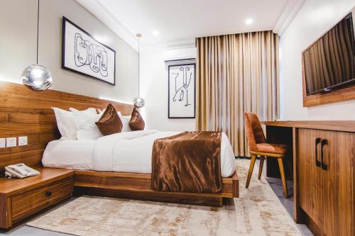 Postel nebo postele na pokoji v ubytování BON Hotel Imperial