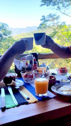 Makanan di atau berdekatan inn ini