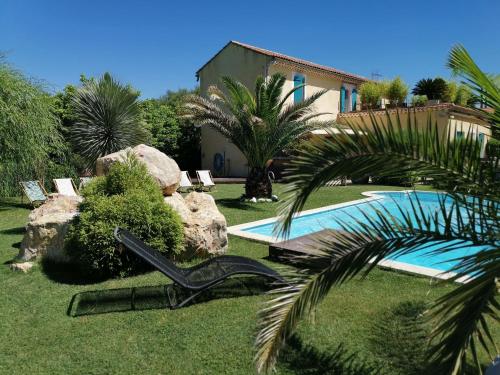 Mas provençal cosy avec piscine dans le Sud !
