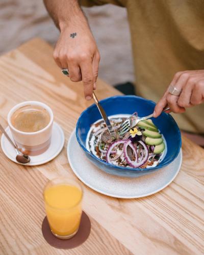 Jídlo v hotelu nebo okolí