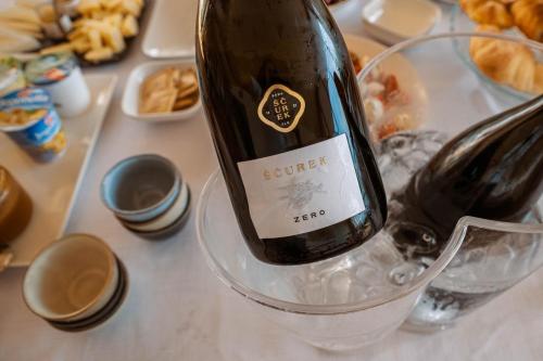 Bebidas en Posestvo Ščurek wine
