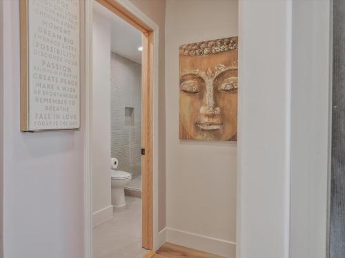 Hollywood Dream pool home & king beds photo 28