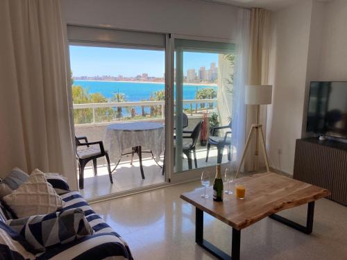 B L U E: Muchavista Sea View Apartment