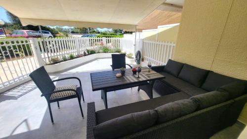 Veta's Luxury apartment near the beach.