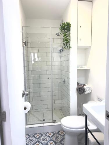 Bilik mandi di Friendly Apartment Tamayo