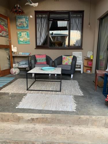 Ruang duduk di Modern Stylish room Linkside