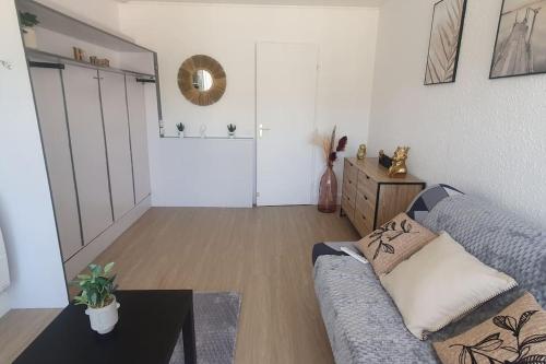 Studio rêve de mer 25 m2, centre ville, parking, cosy neuf