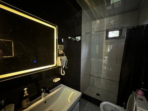 Koupelna v ubytování Aghdepat Hotel