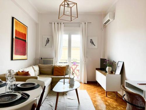 Un lugar para sentarse en Apartment at center of Corfu town-Urban Hideout