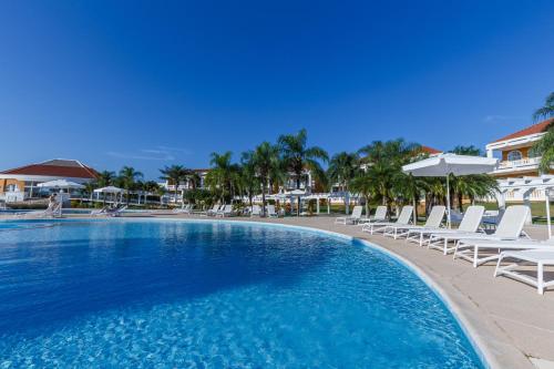 Bazén v ubytování Blue Tree Daj Resort & Marina nebo v jeho okolí