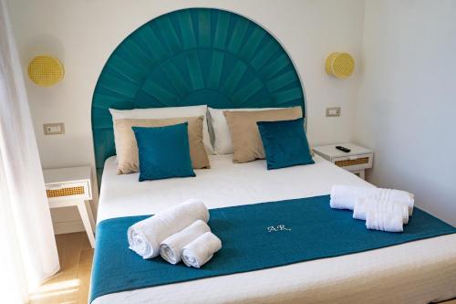 Postel nebo postele na pokoji v ubytování Alya Rooms