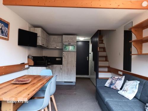 Résidence Aiguille Grive Bat Iii - Appartement 3 pièces 6 personnes à Arc 1800 au pied des pistes dans le quartier de Charmettoger MAE-0441