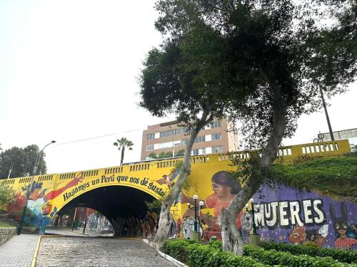 Gambar di galeri bagi Friendly Apartment Tamayo di Lima