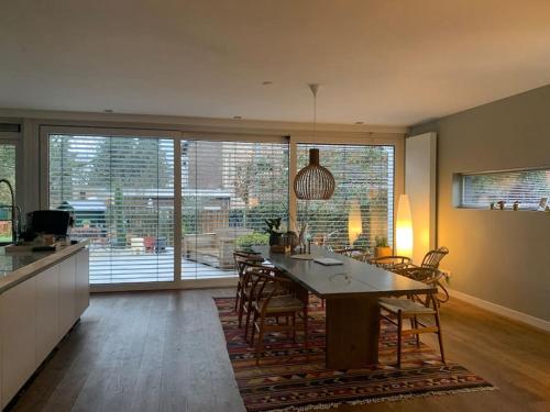 Φωτογραφία από το άλμπουμ του Nice house with swimming pool near Maastricht σε Bunde