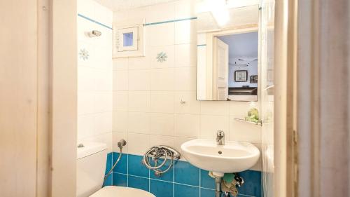 Deep Blue Suite Mykonos photo 3
