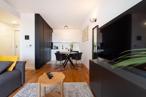 Central apartment with garage Zadar