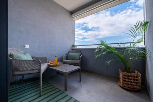 Central apartment with garage Zadar