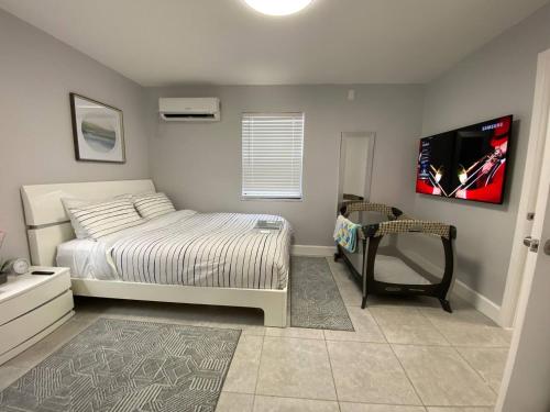 Gallery image of Bens Lavish Mini Luxury Suite in Fort Lauderdale