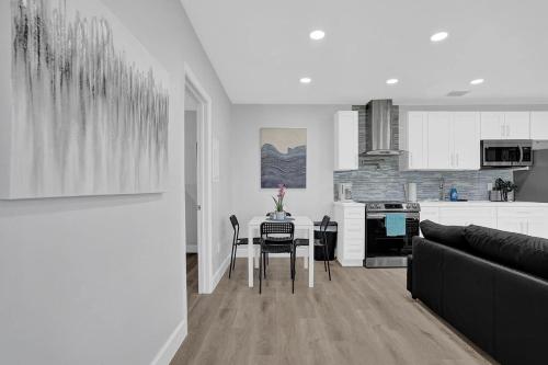 Gallery image of The Front Wave Luxury Home in Fort Lauderdale