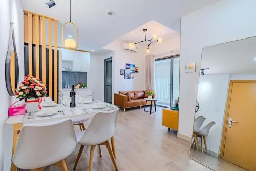Spacious 2 Bed Rooms Condo in Masteri Thao Dien