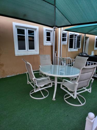 Imagen de la galería de Dvyne Lux Home - Off Ikeja, en Ikeja