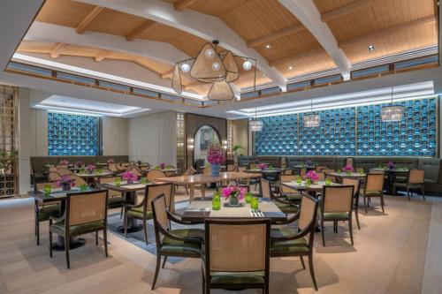 Un restaurant sau alt loc unde se poate mânca la Solaire Resort North