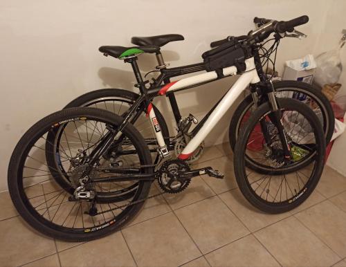 Ποδηλασία στο Casa Fuori Casa - 200 mt dal casello autostradale, parcheggio gratuito, garage moto ή στη γύρω περιοχή