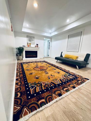 a living room with a rug on the floor at The best Vacation Home in Scotrun