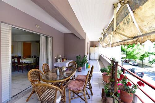 Kostas' House luxury apartment near Volos center