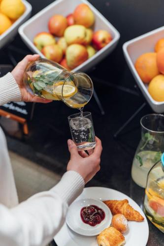 Jídlo v hotelu nebo okolí