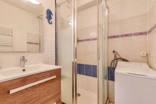 Et badeværelse på Vacances au pied du Sémaphore